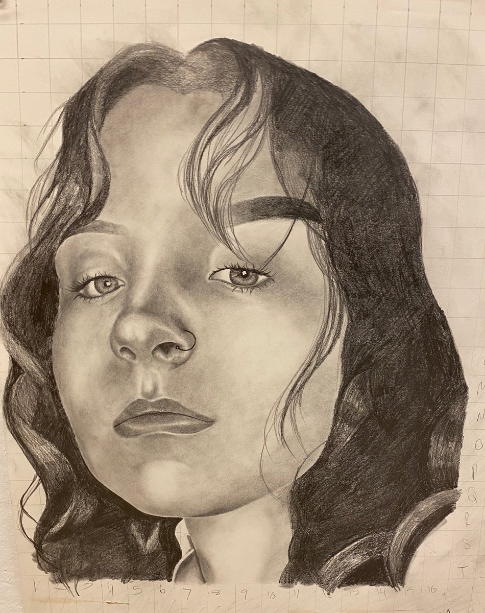 ArtsHofstra's tweet photo. Today we have Abby Mongello’s graphite-on-paper self-portrait for Professor Naves’ class!
#hofstrafinearts #hofstrafineartsdepartment #hofstra #hofstrauniversity #hclas #studentwork #drawing #draw https://t.co/pZiIfxe8bY