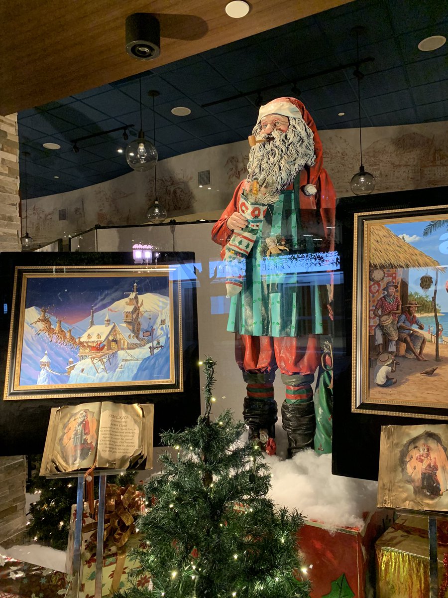 walktheburgh's tweet photo. Our Holiday Lights Tours are in full swing! Join us to see Pittsburgh’s holiday decorations and hear more about them. They run daily at 5:00 p.m. through the end of December. https://t.co/IqdMNoHP0D