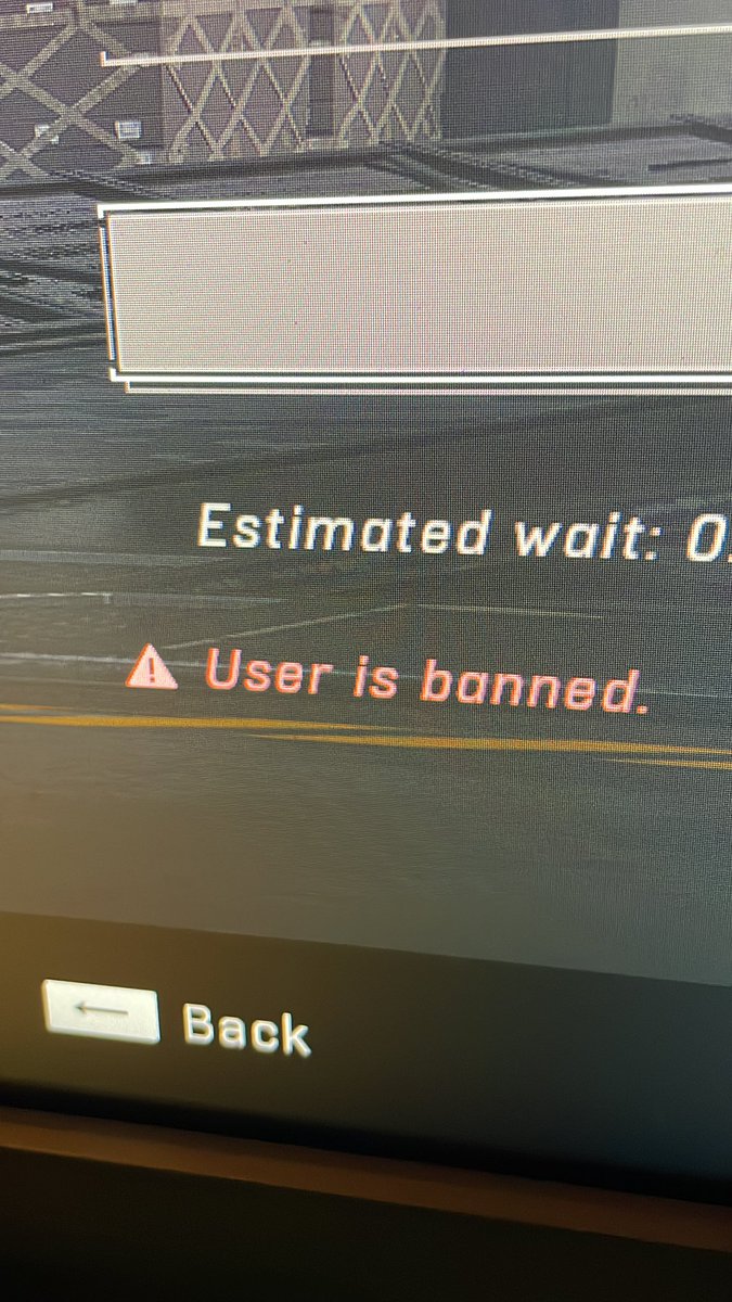 0darkthirsty's tweet photo. When the game crashes so often they ban you from ranked. @Bungie c’mon now… fix my green pixel green of death plz https://t.co/pMuhlZToPL