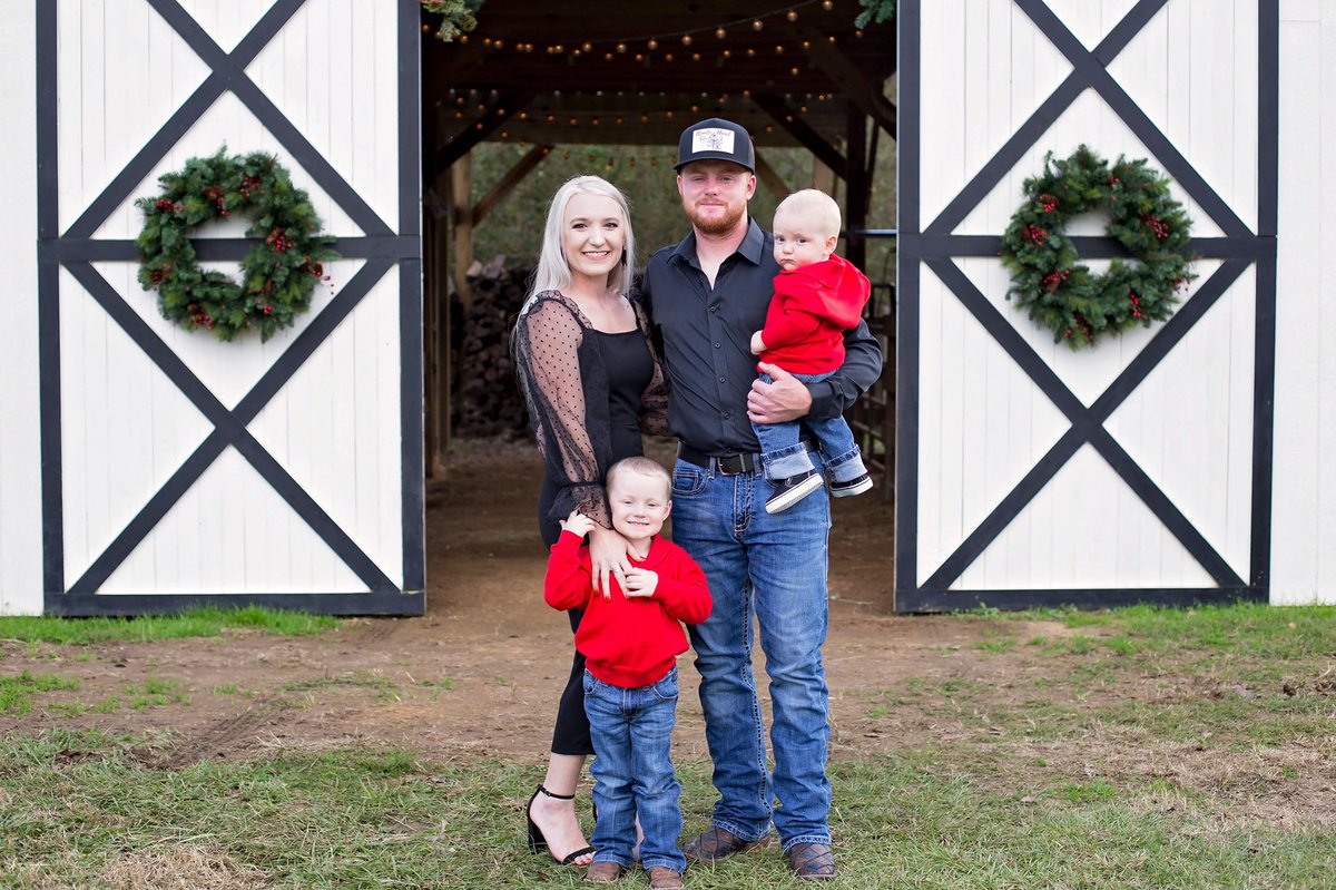 cheyenne_mize's tweet photo. My everything ♥️ https://t.co/4ElsqpOGz7