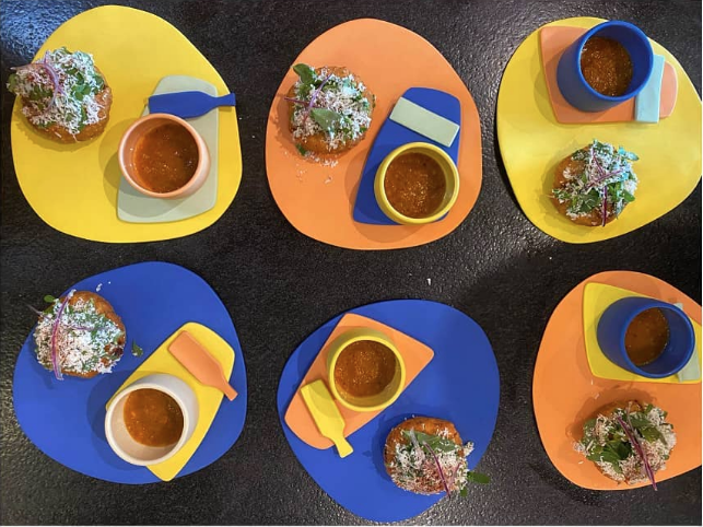 LaMarthaOrtiz's tweet photo. Agradecida de mostrar el alto contraste de sabores y colores en el nuevo restaurante Touch de Luna.
#XcaretGroup #dolceutopia #weeatcolor  #tallerdecocineras #saboresycolores #vidapararegalarbelleza https://t.co/XPiKwlZFQn