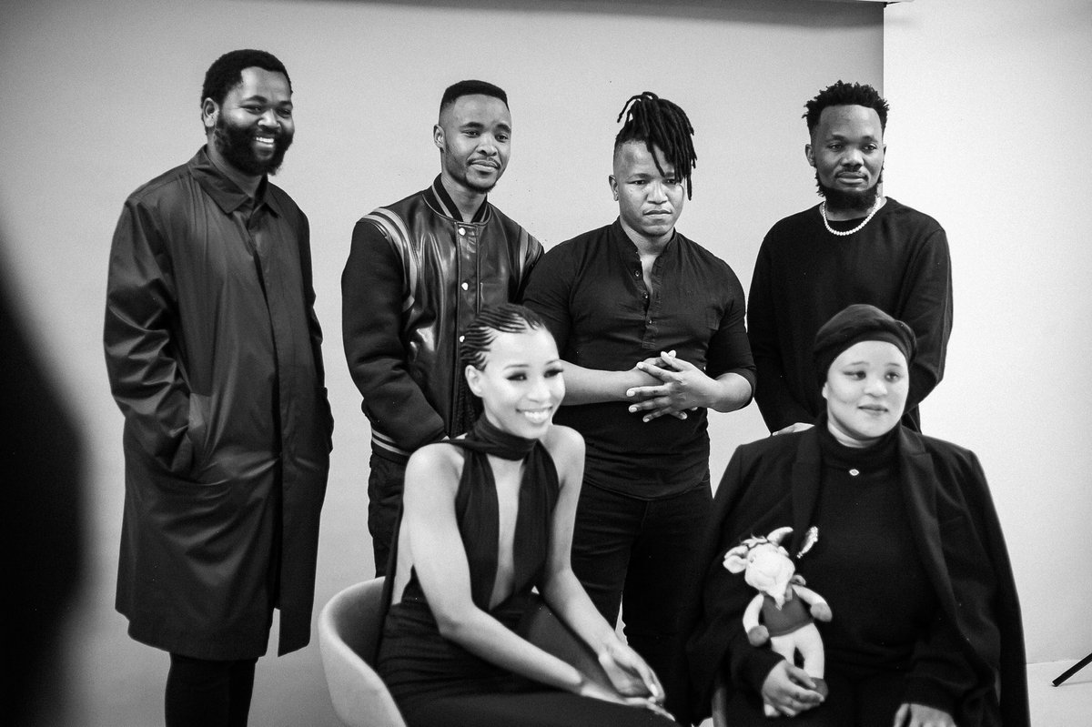 Yallunder's tweet photo. Like all employment contracts, this too came to an end. 
It’s a bittersweet moment, however we look forward to the future.💙

New booking info will be posted soon.🙏🏾💙 https://t.co/fEfR11UcAR