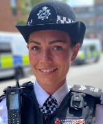 MPFed's tweet photo. Sgt Natalie Markham, who narrowly avoided being killed by a knife-wielding suspect before courageously chasing down the man who stabbed her, is to be celebrated at The National Police Bravery Awards tomorrow. #AmazingWork on her nomination. https://t.co/yaqn2JXX5M https://t.co/BnhHh70ONz