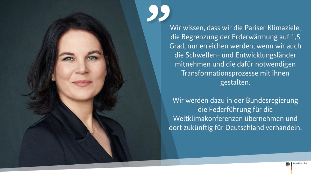 AuswaertigesAmt's tweet photo. #Amtsübergabe im Auswärtigen Amt - Außenministerin @ABaerbock zu #Klimaaußenpolitik : https://t.co/haMMXRH4ve