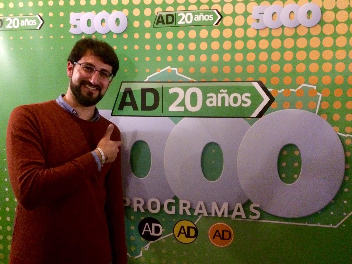 atomarpormundo's tweet image. Celebramos los 5.000 programas en 2018, ahora los 6.000 de @adirecto … Y los que quedan por venir. Orgulloso de formar parte de esta auténtica escuela de periodistas y de este programa de servicio público de @canalsur #AD600 💚