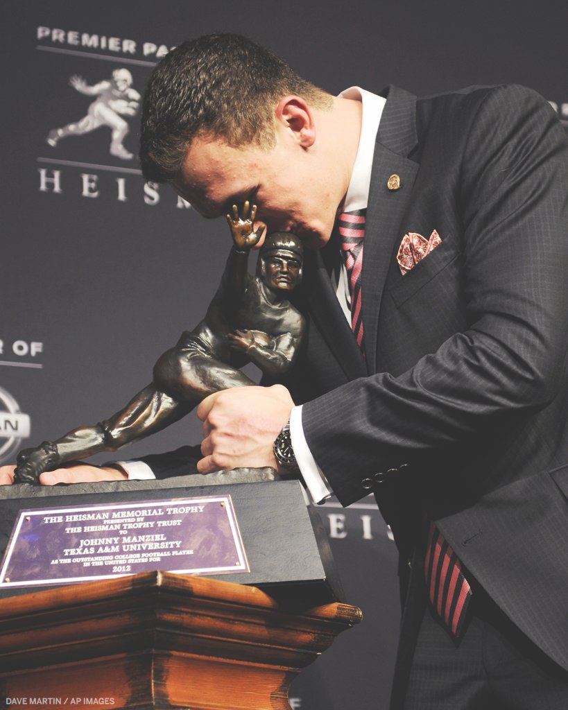 SECNetwork's tweet image. Nine years ago today, @AggieFootball's @JManziel2 became the first freshman to win the Heisman 🏆