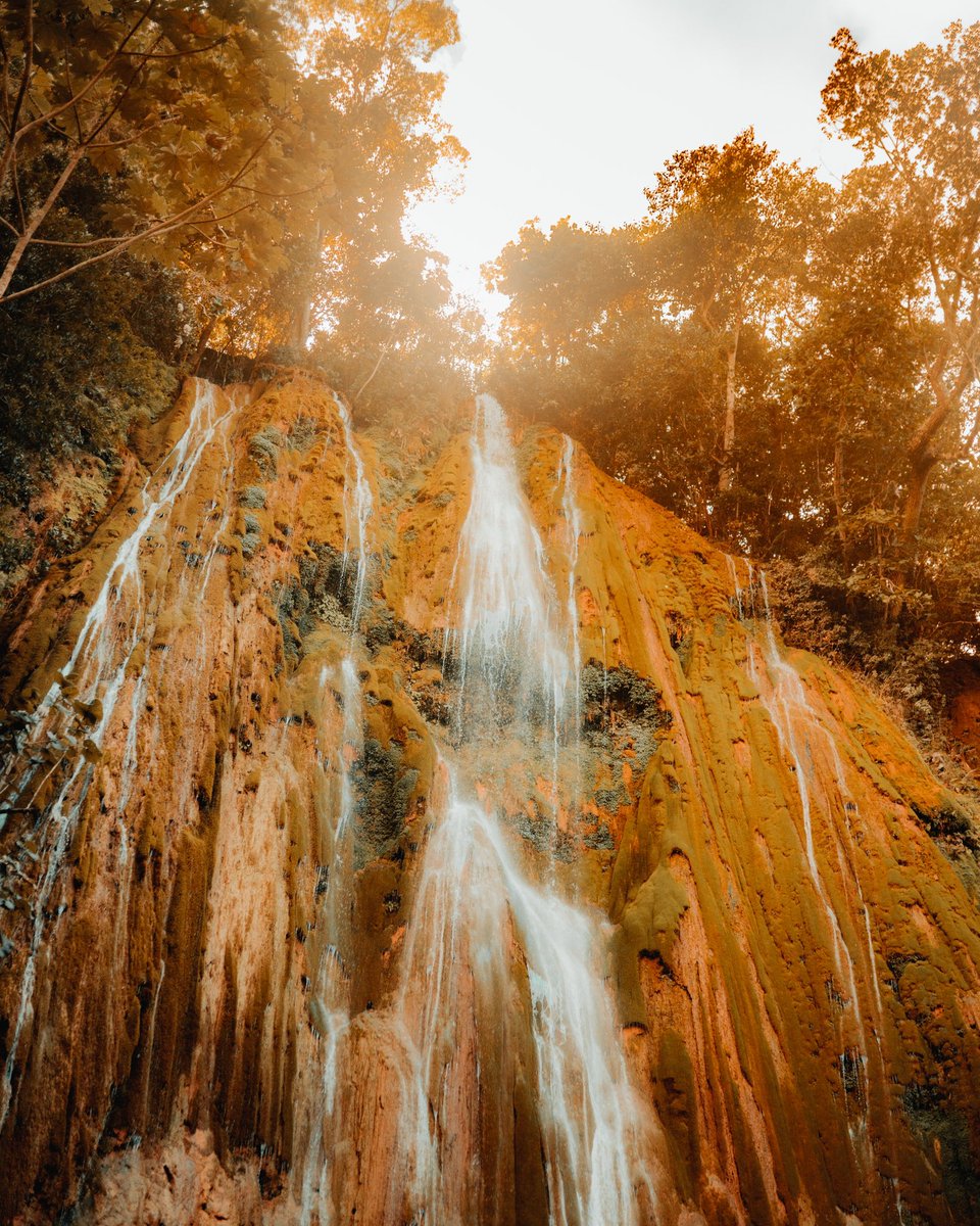 Emery_Meyer's tweet photo. El Limón Waterfall https://t.co/UTTPnw1G1W