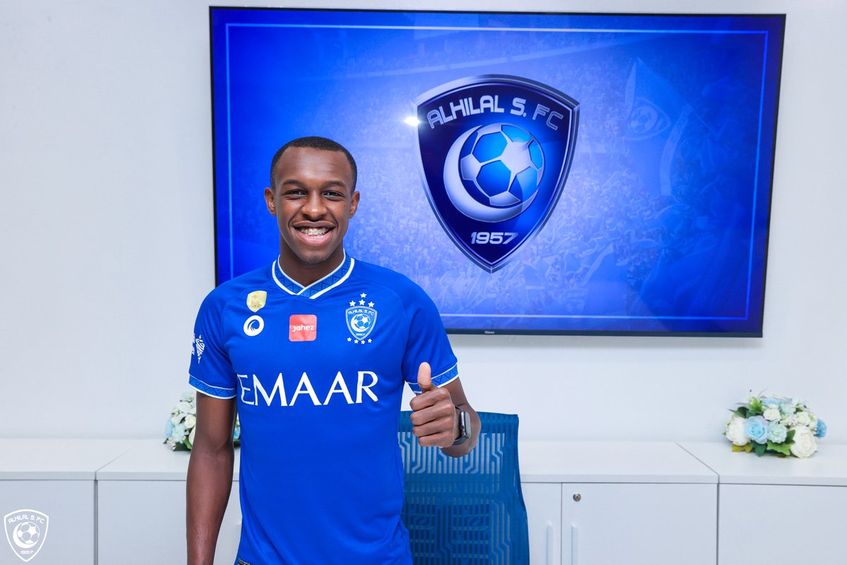 Alhilal_FC's tweet photo. 🎵 وش ملحه 🤩💙

#سعود_عبدالحميد_هلالي
#الهلال https://t.co/Tm7Rhhc16H