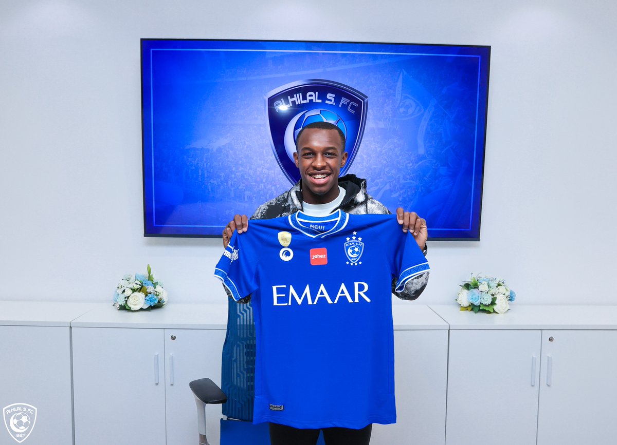 Alhilal_FC's tweet photo. 🎵 وش ملحه 🤩💙

#سعود_عبدالحميد_هلالي
#الهلال https://t.co/Tm7Rhhc16H