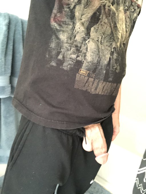 Been a minute. Lets have some hump day afternoon fun. https://t.co/IVRE6oCexu who is gonna make me blow