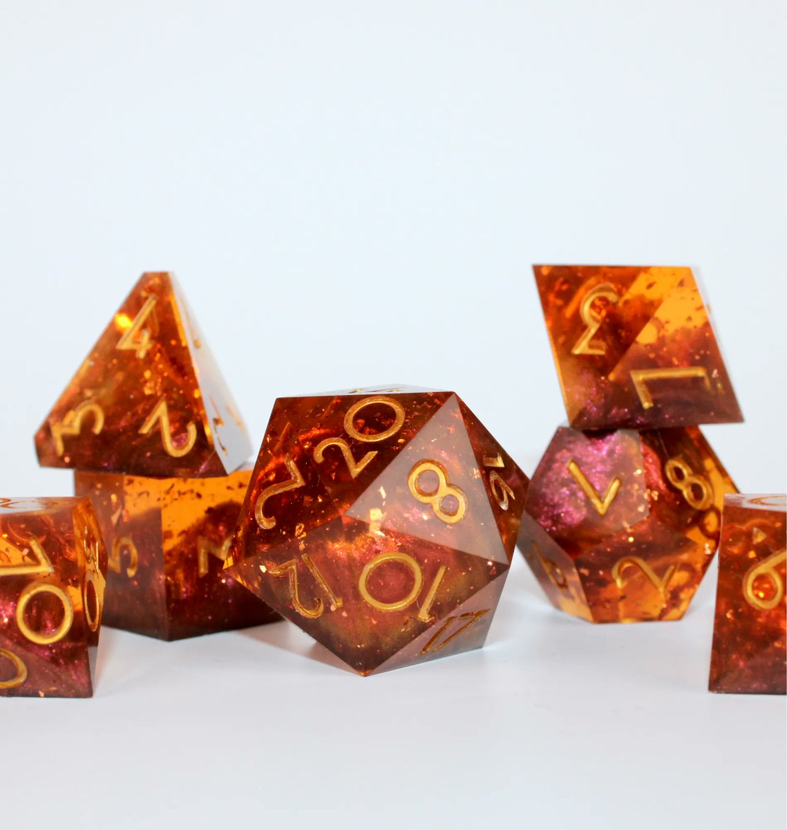 HeftyDice's tweet photo. Dragon Scale.

On sale Thursday @ 8pm GMT

#heftydice #dungeonsanddragons #d20 #dice #dnd #dnd5e #pathfinder #diceporn #ttrpg #tabletopgames #dnddice #dicehorde #handmade #handmadedice #dicemaker #dicemaking #dicecommunity #dicegoblin https://t.co/QDMMQ8YljH