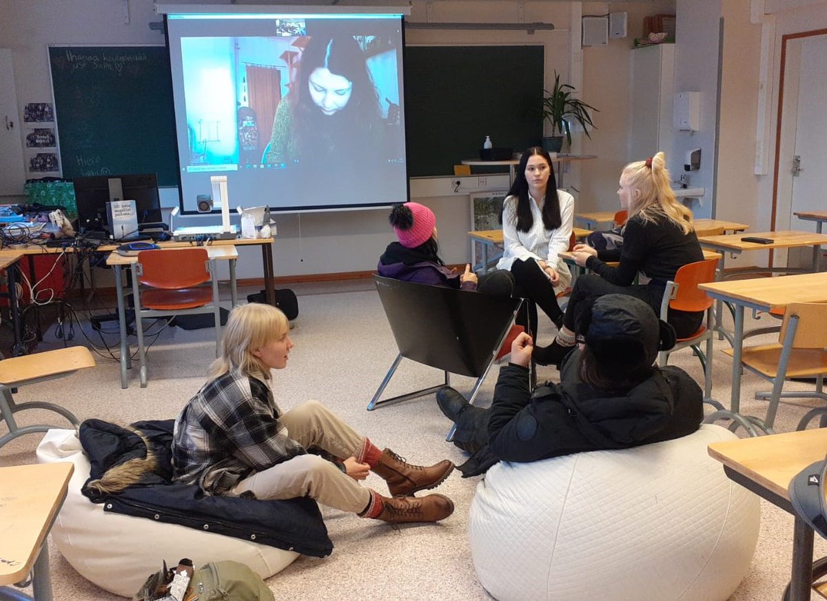 Ruovedellä on Soturiryhmä! He kävivät <a href="/luruski/">Laura</a>´n johdolla #Erätauko -keskustelua asenteista kasvisruokaa kohtaan, Helsingin lihattomista kokoustarjoiluista ja keinoista, miten kasvisruokaa voisi lisätä kouluruokalaan. #ekovinkki @luontoliitto <a href="/spr_ilmasto/">spr_ilmastovaikuttajat</a> <a href="/WWFSuomi/">WWF Suomi</a> <a href="/Ruovesilukio/">Ruoveden lukio</a>