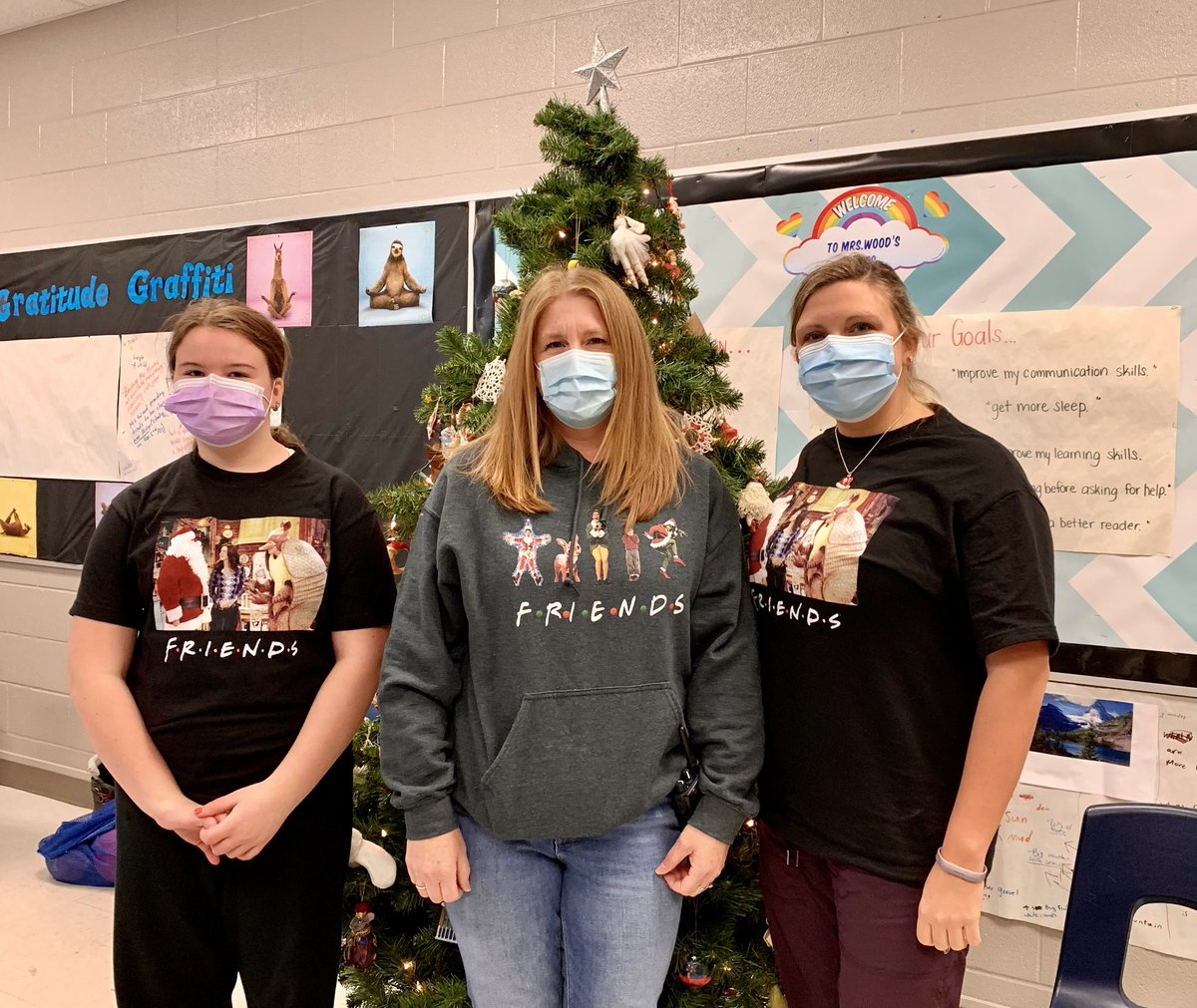 edgark87's tweet photo. Our love for Christmas and Friends is real! I ❤️ the holiday armadillo! #lockespride https://t.co/dNpGtVDIbA