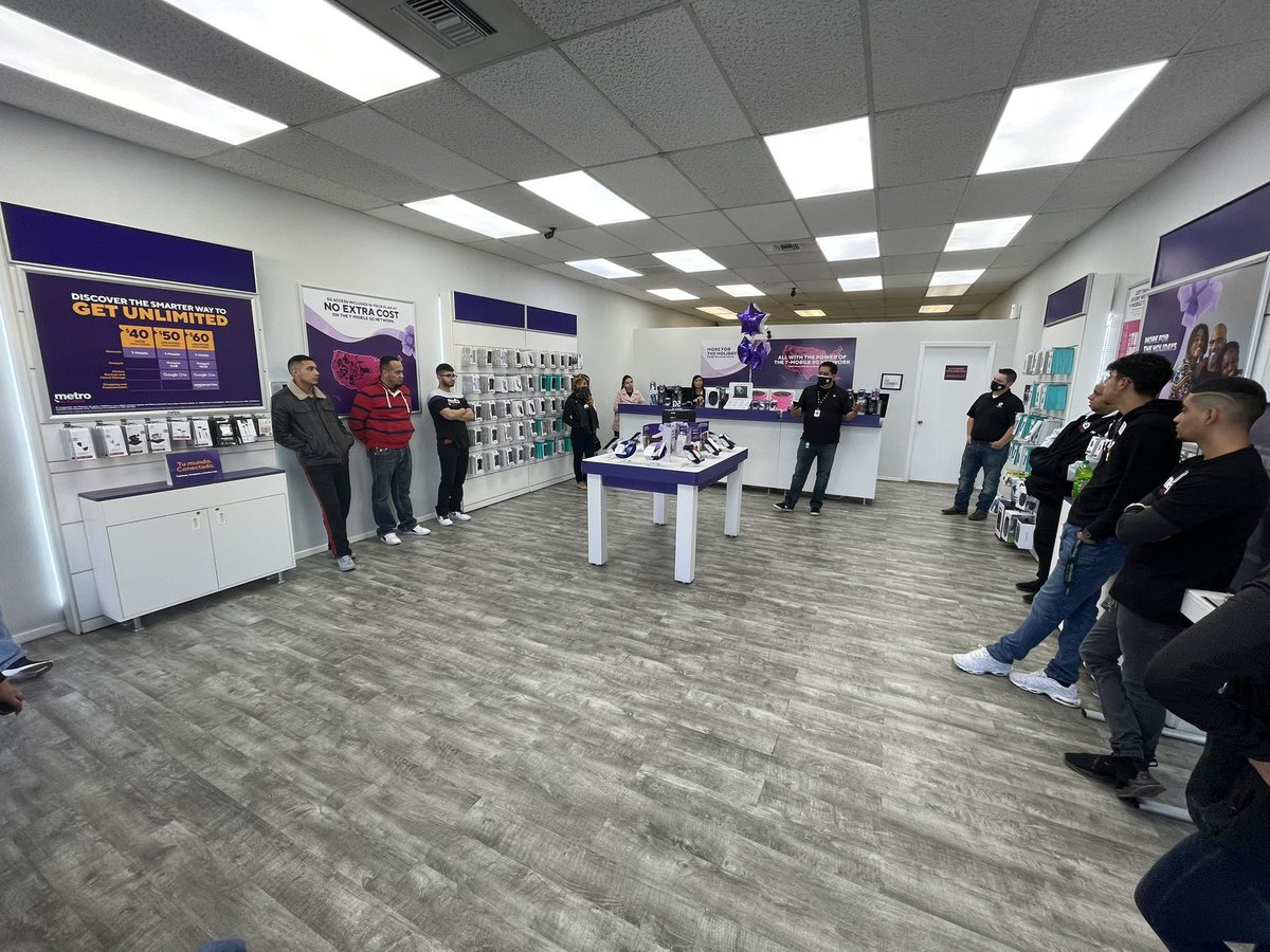 UsaCellular's tweet image. Cellular USA EP early Motorola training! @Ali_Mehdi4 @tripanuj 💯💥