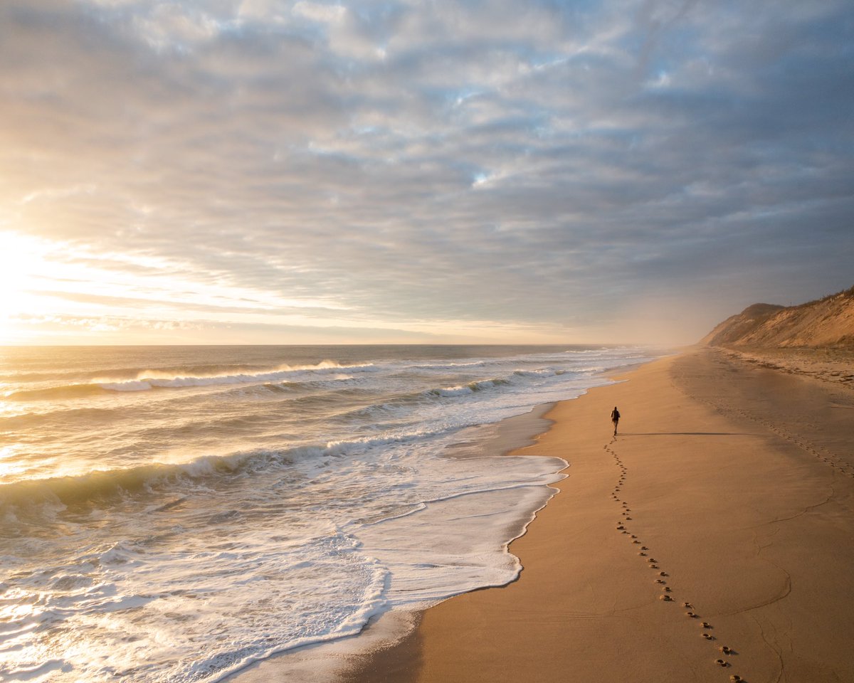 JonBelmore's tweet photo. @BraydenCreation Early mornings wandering Cape Cod on the off season https://t.co/NBJ4g0Hm9R