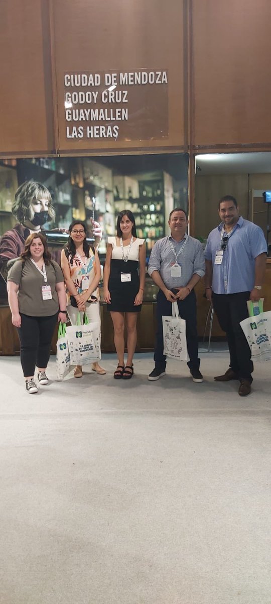 MercedesFayad's tweet photo. @feriadeturismo promoción turística de @ciudaddemendoza. Reuniones con colegas, cámaras y asociaciones @mendocinosba @TurismoJujuy https://t.co/ZECAHm3vHg