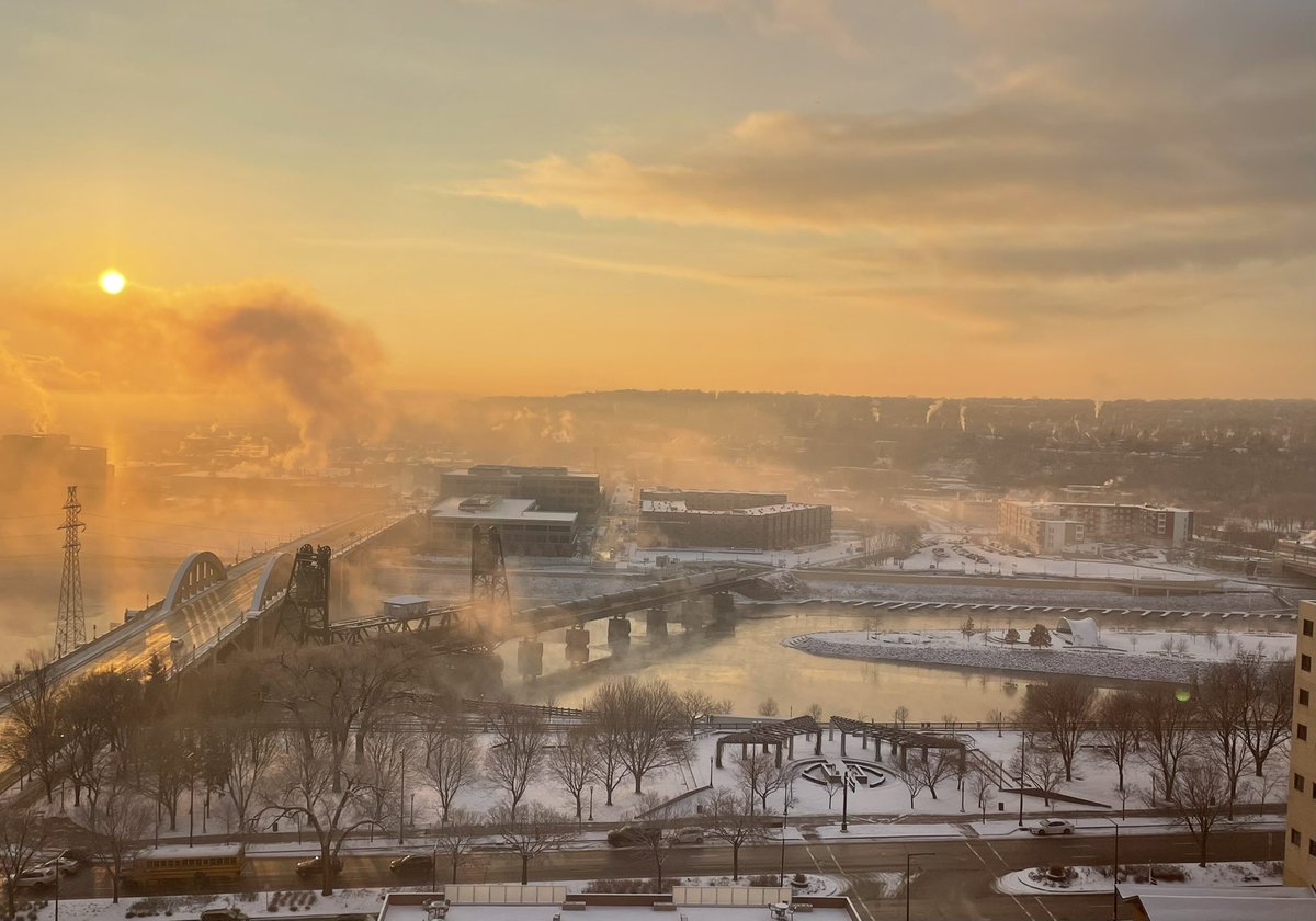 Lars Esdal (@larsesdal) on Twitter photo A very arctic feeling (and looking) day at the <a href="/EdEvolving/">Education Evolving</a> office in downtown Saint Paul this morning. A very arctic feeling (and looking) day at the <a href="/EdEvolving/">Education Evolving</a> office in downtown Saint Paul this morning.