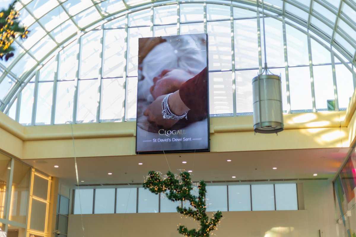 On the big screen! 💥

We've taken <a href="/Clogau/">Clogau</a>'s Christmas campaign further than just TV again this year with these digital screens advertising the stunning products that make an appearance.

Have you seen them at <a href="/StDavidsCardiff/">St David's Cardiff</a>? 👀