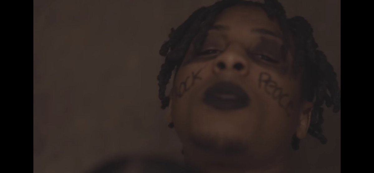 XXL's tweet photo. NBA YoungBoy is getting into wearing makeup because he says it makes him feel like a rockstar https://t.co/MTIhA6R1xs