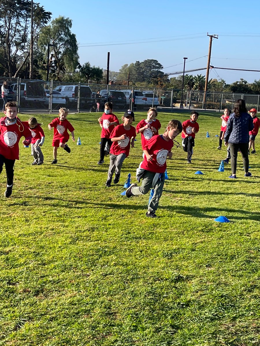 KainsLions's tweet photo. The Fun Run @CamHeightsSTEM was a blast! #golions https://t.co/jMWa5mxaZx