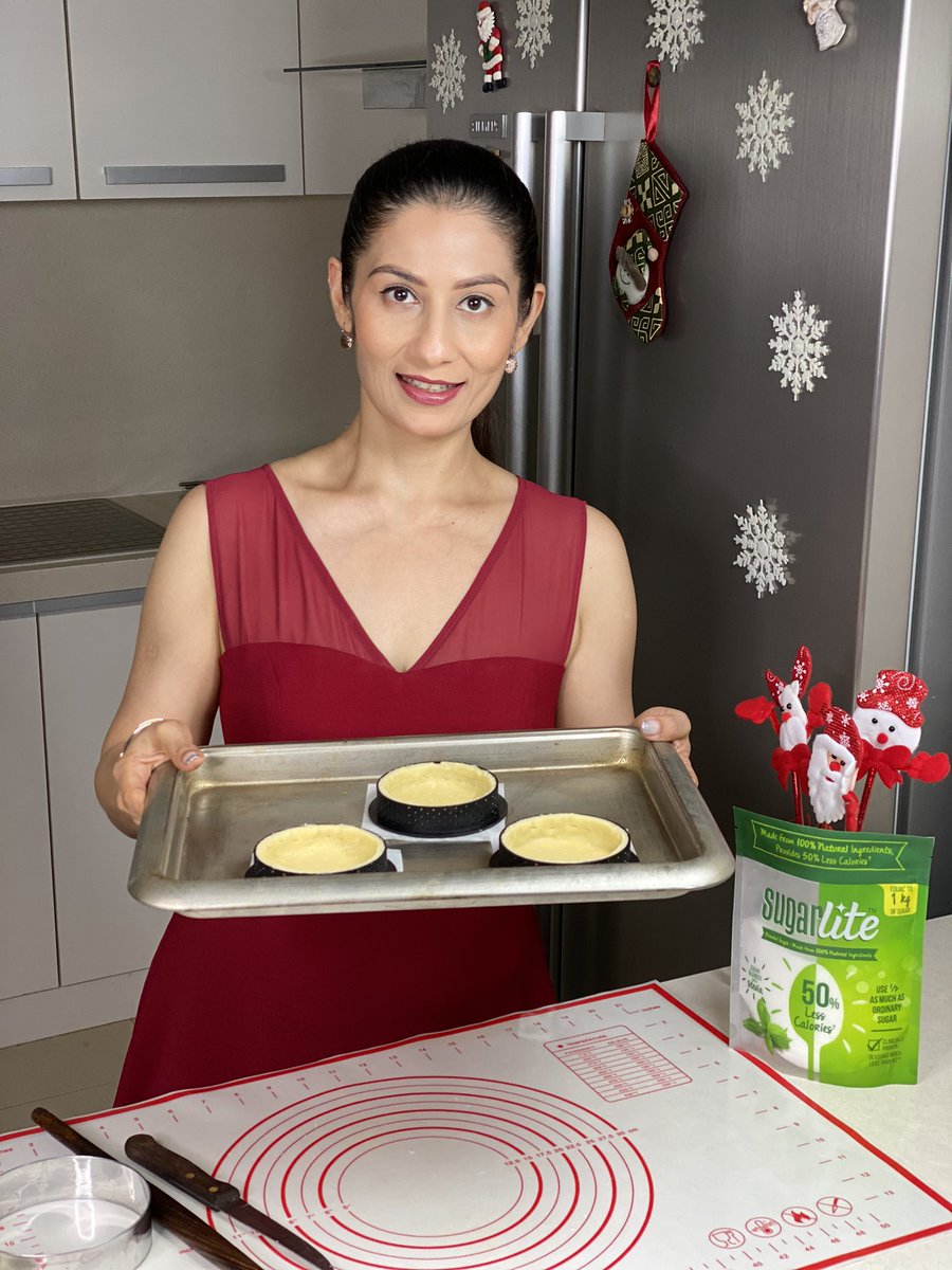 MeghnaFoodMagic's tweet photo. Found an alternative to make desserts with less sugar.. check out the new recipe video - Eggless Strawberry Custard Tarts. https://t.co/QLf5UsZcOL
Do participate in the recipe #contest and win vouchers from Sugarlite.
.
Love M #ChefMeghna #Desserts #sugarlite #tart #baking https://t.co/FRBPx1PZDR