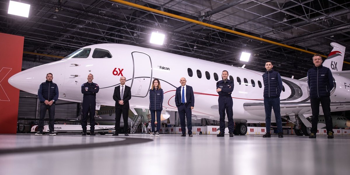DassaultFalcon's tweet photo. Still on a roll a year after rollout. #Falcon6X https://t.co/aNTeg3BiTA