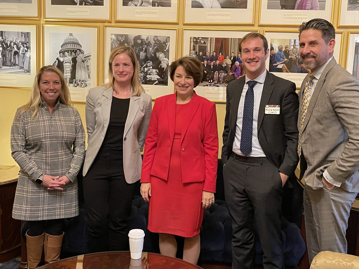 1 in 4 fitness facilities has shut down &amp; 80% of open clubs &amp; studios - 775 in MN - are struggling financially. Thank you @senatoramyklobuchar for your strong support of #GYMSAct!