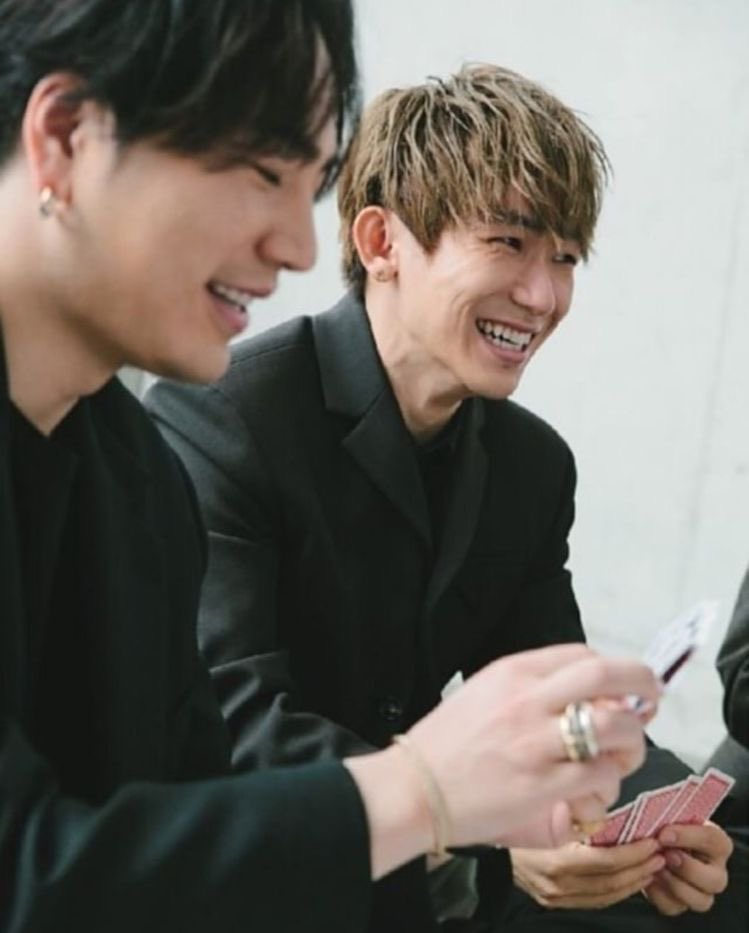 OmiTosakaJSBEx's tweet photo. OMI with Naoto 

@JSBLeader https://t.co/xHji6jYW3o