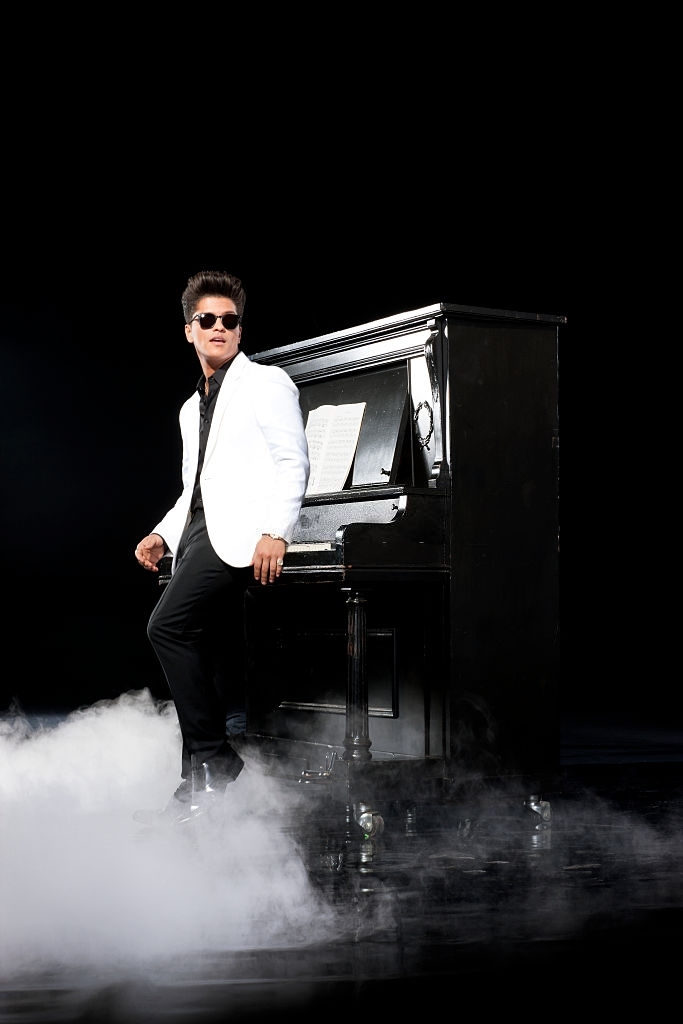 marschives's tweet photo. #MarsFlashback
๐ธ Bruno Mars featured on Playboy Magazine's 'April Sex and Music' March Issue (2012).
ยฉ Matthias Clamer, Playboy https://t.co/Hp5hPeIRDO