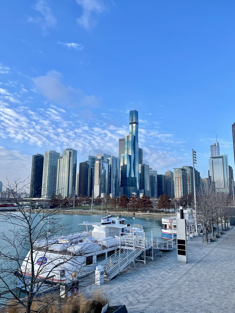Nothing but blue skies for the final day of the <a href="/ilgovconf/">ILGovConf on Tourism</a> 💙 #ilgovconf21