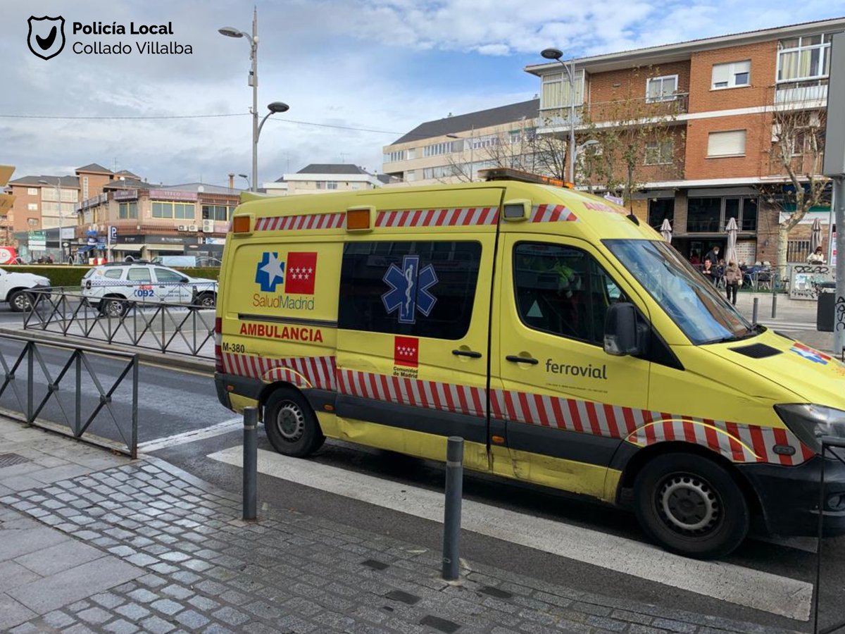 PoliciaVillalba's tweet photo. #DolorenelPecho
👨 Acudimos a Avd. Honorio Lozano por varón de 59 años con dolor en el pecho que sufre un desvanecimiento en vía pública
🚑 Se activa #Summa112 quién atiende y da el alta en el lugar
👉 Diagnóstico, subida de azúcar
#ColladoVillalba
#PolicíaLocal https://t.co/FEVW0b9wBX