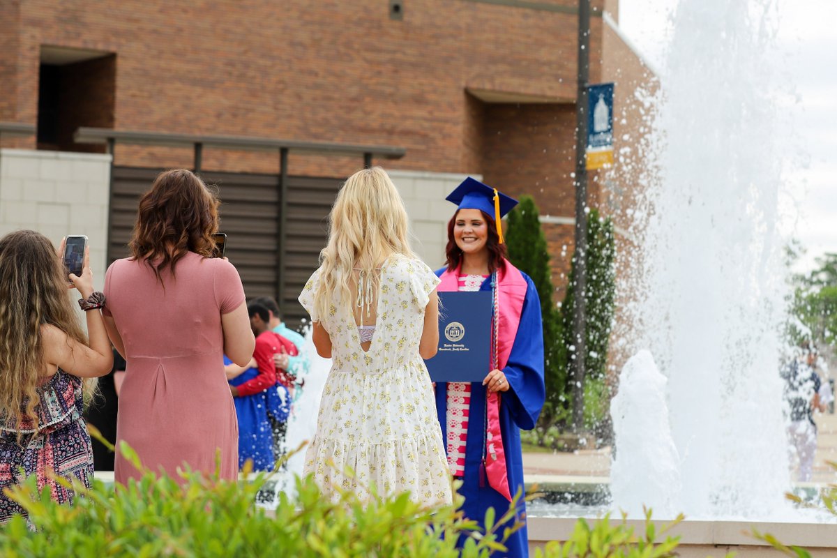 LanderUniv's tweet photo. We are officially one week away from our Fall 2021 Commencement Ceremony. Finish strong, graduating seniors! 🎓🎉
Full story: https://t.co/csi0ccYa8y
#LifeatLander #LearnatLander #LanderUniversity #College #University #Graduation #GraduationDay #Graduation2021 https://t.co/64G4nBBouF