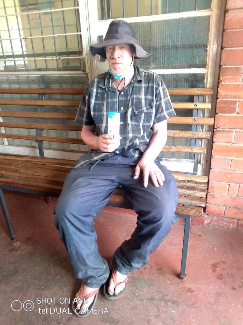 The_Tonga_Queen's tweet photo. Also special appreciation goes to @drjaytee87 who has put smiles to people with albinism in Harare, today through a generous donation of sunlotions, beneficiaries are so happy, thank you Doctor @BusisaMoyo @saloe2398 @TheShaft02 @LynneStactia @Wamagaisa @DarkForceGirl01 https://t.co/Avzhfidlrs