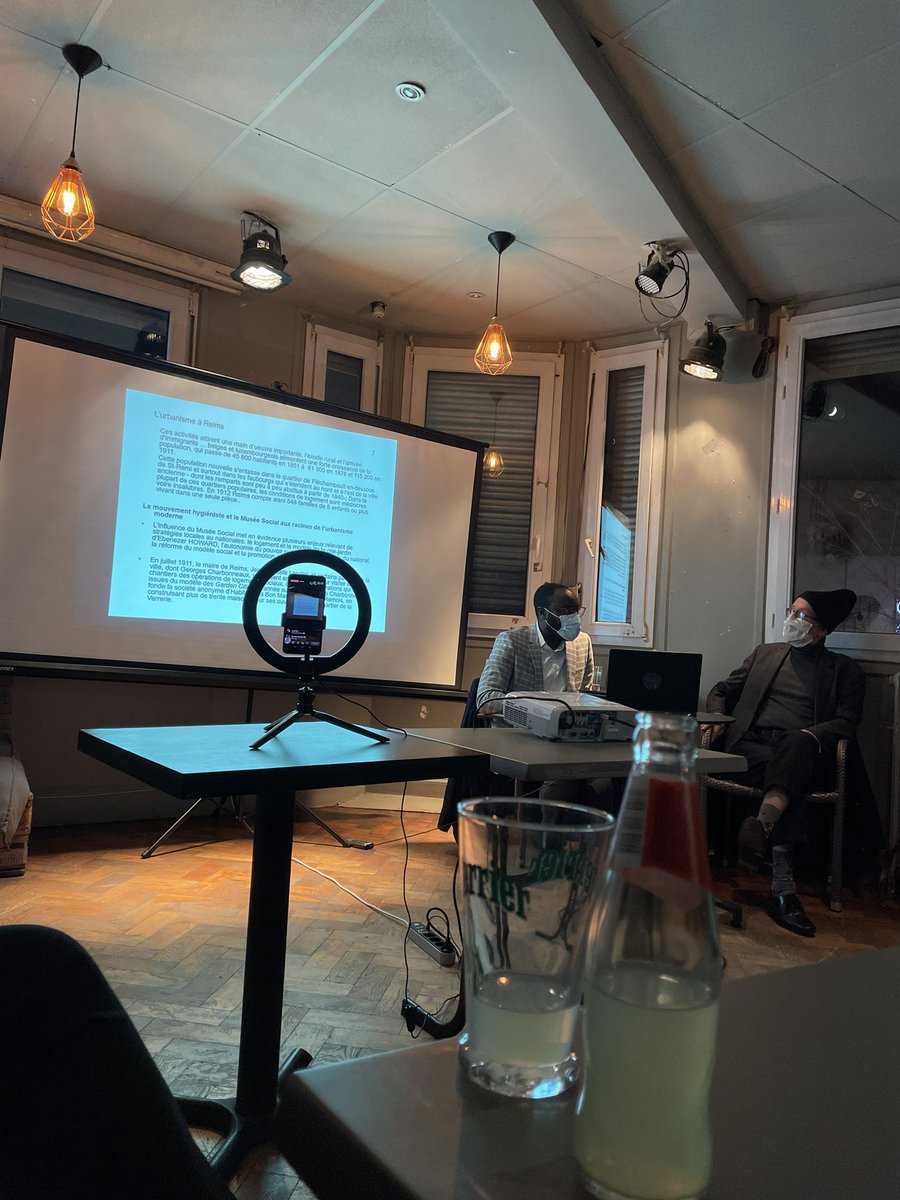 ThomasGuth_'s tweet photo. Ce soir, c’est un @CafeUrbareims sur l’histoire et le devenir de Reims, une édition spéciale pour fêter les 50ans de l’@urbareims ! 

Présentation conjointe par Marcel BAZIN ancien directeur de l’IATEUR et Loick DOGBEH doctorant à l’URCA. https://t.co/yMUABZ1P4q