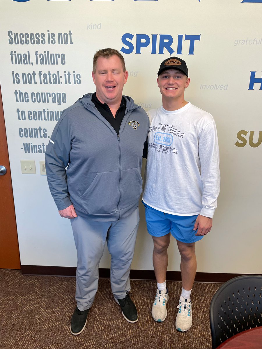 Zaylun Fenn (@zaylunfenn8) on Twitter photo Had a chance to meet and talk with coach <a href="/ursua05/">Jared Ursua</a> <a href="/weberstatefb/">Weber State Football</a> and <a href="/CoachJMBryant/">Jeff Bryant</a> <a href="/FortHaysState/">Fort Hays State University</a> thanks for coming out!! #uncommitted #8 <a href="/JeffHigginson/">Coach Jeff Higginson</a> <a href="/hills_salem/">Salem Hills Football (official)</a> Had a chance to meet and talk with coach <a href="/ursua05/">Jared Ursua</a> <a href="/weberstatefb/">Weber State Football</a> and <a href="/CoachJMBryant/">Jeff Bryant</a> <a href="/FortHaysState/">Fort Hays State University</a> thanks for coming out!! #uncommitted #8 <a href="/JeffHigginson/">Coach Jeff Higginson</a> <a href="/hills_salem/">Salem Hills Football (official)</a>