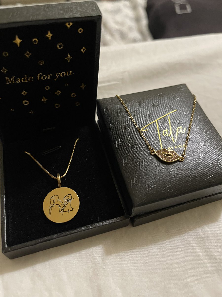 Got mine from <a href="/SparklesDK/">CrisDK🎡</a>  and <a href="/CheerleaderMy/">Roobee🇺🇸</a>  thank you for the time effort and for thinking of me🤗 love it!!!