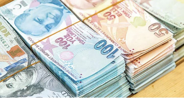 EKONOMİ !
Kahve falında bir yol görünüyor,
Nereye gittiğini bilmiyoruz !
Yine Allah’a sığınmak kaldı bizlere.