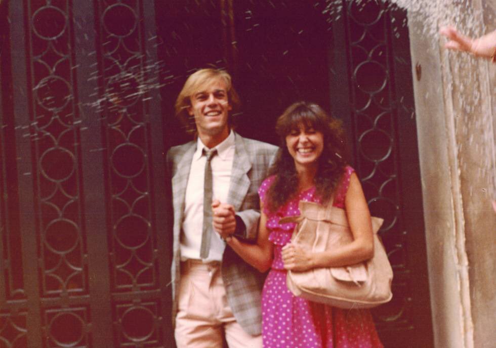 La boda de Chelo Vivares (Espinete) y Chema, el panadero de Barrio Sésamo.