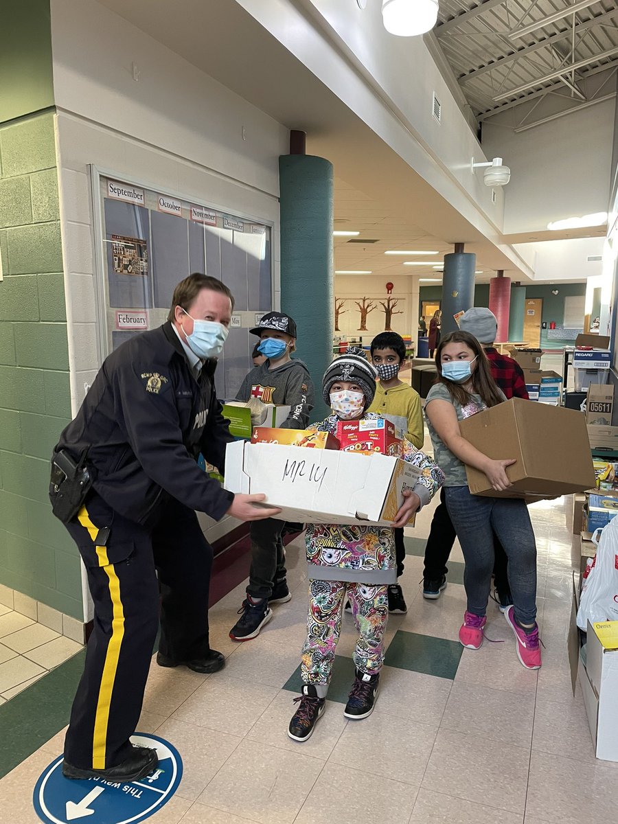 Thank you to the Chestermere detachment of the RCMP for working with us to support the Veterans Food Bank <a href="/PrairieWaters/">Prairie Waters</a> <a href="/rvsed/">Rocky View Schools</a> <a href="/RCMPAlberta/">RCMP Alberta</a>