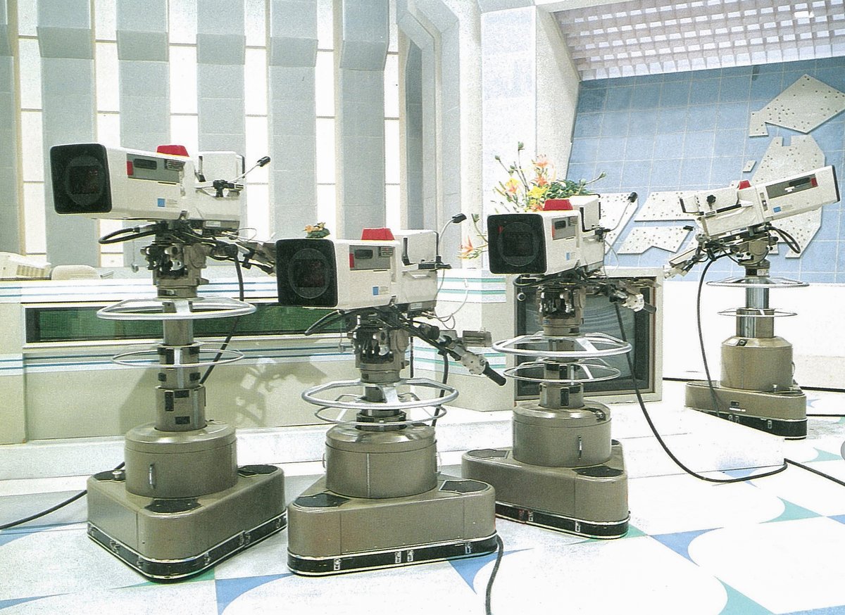 Since the 1950s, Shotoku has developed professional camera support hand-in-hand with the world's highest quality broadcasters. We pride ourselves on the work we do. ✊ #retro #studio #broadcast #camera #放送 #blastfromthepast