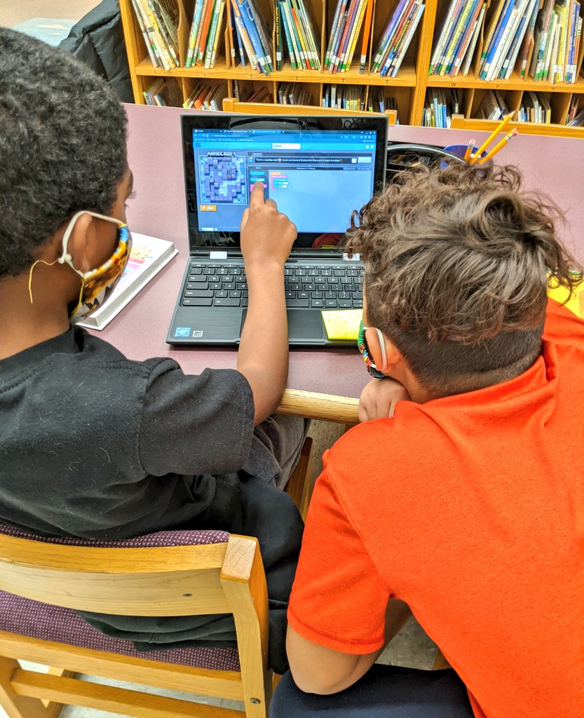 MrsTaylor_5's tweet image. Today during #HourOfCode I heard some students say &quot;I can&apos;t wait to do this again after school!&quot; and &quot;I think I could do this when I grow up.&quot;
We have some future computer programmers @MartinBlvdES! 💻⬅️➡️⌨️ #bcpslms #HourofCode2021 @codeorg