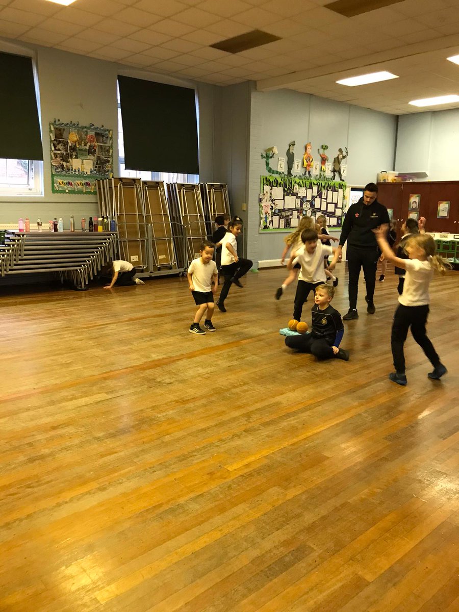 Our Community Cricket Officer @TomHudsonYCB has been out and about in schools across East Yorkshire this half-term delivering the Yorkshire Schools Programme and empowering the next generation of cricketers🏏

Huge thank you to all the schools for allowing us the opportunity👏👏