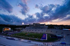 Want to thank <a href="/CoachJPeterson/">Jordan Peterson</a> for stopping by today and I’m blessed to receive an offer from Kansas university❤️💙<a href="/KU_Football/">Kansas Football</a> @taiwonatolu <a href="/CoachLeipold/">Lance Leipold</a> <a href="/CyWoodsFB212/">Cy Woods Football</a> <a href="/CoachLowry1970/">Coach Lowry</a> <a href="/davidbrown2nd/">Coach David Brown II</a> #RockChalk