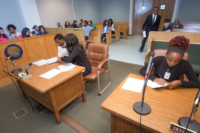 WethePeerJury's tweet photo. 👦 Restorative Justice Circles 👧

#YouthLed @JuvenileCrime #Court Diversion Programs #YouthCourt, #PeerCourt, #StudentCourt, #PeerCourt, #PeerJury, &amp; #PeerCircles.

MORE @ https://t.co/DaYtKxeIvk.

#RestorativeJustice #JuvenileJustice #YouthJustice #Youth #courttv #courtsmatter https://t.co/Roe78FL3OA