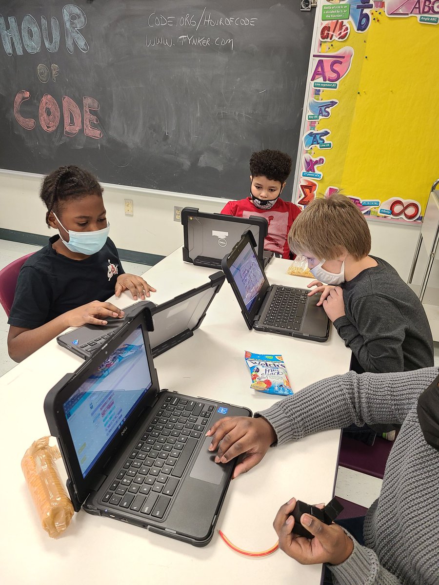 TimWerbrich's tweet image. 2nd thru 5th grade Advanced Academics students @LeasureBears enjoy working on #HourofCode2021 with @codeorg   They love coding dance party the best! @ChristinaK12 #christinastrong