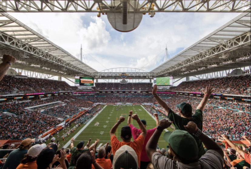FanoSpencer's tweet photo. I am extremely BLESSED to have been offered by the University of Miami!!! 🟢🟠 Thank you!! #GoHurricanes 🌪🌪 @CoachMirabal @T_BirdFootball https://t.co/2z9drIYMVr