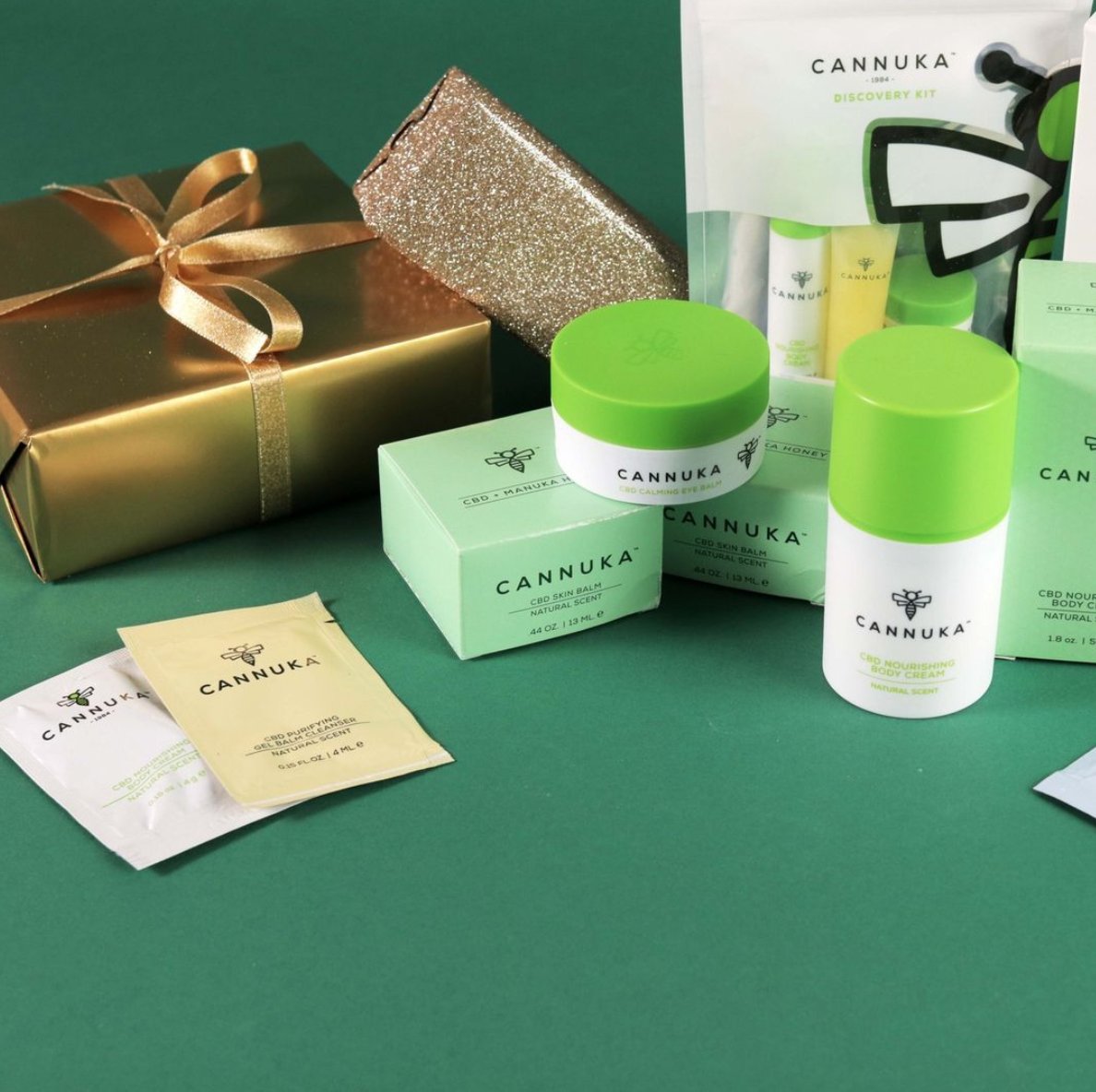 🎁 Need holiday #giftideas? #Skincare products make for a great #StockingStuffers, so be sure to place your <a href="/cannuka/">Cannuka</a> orders by 12/15 in order to receive your shipment by #Christmas Eve 🎄!