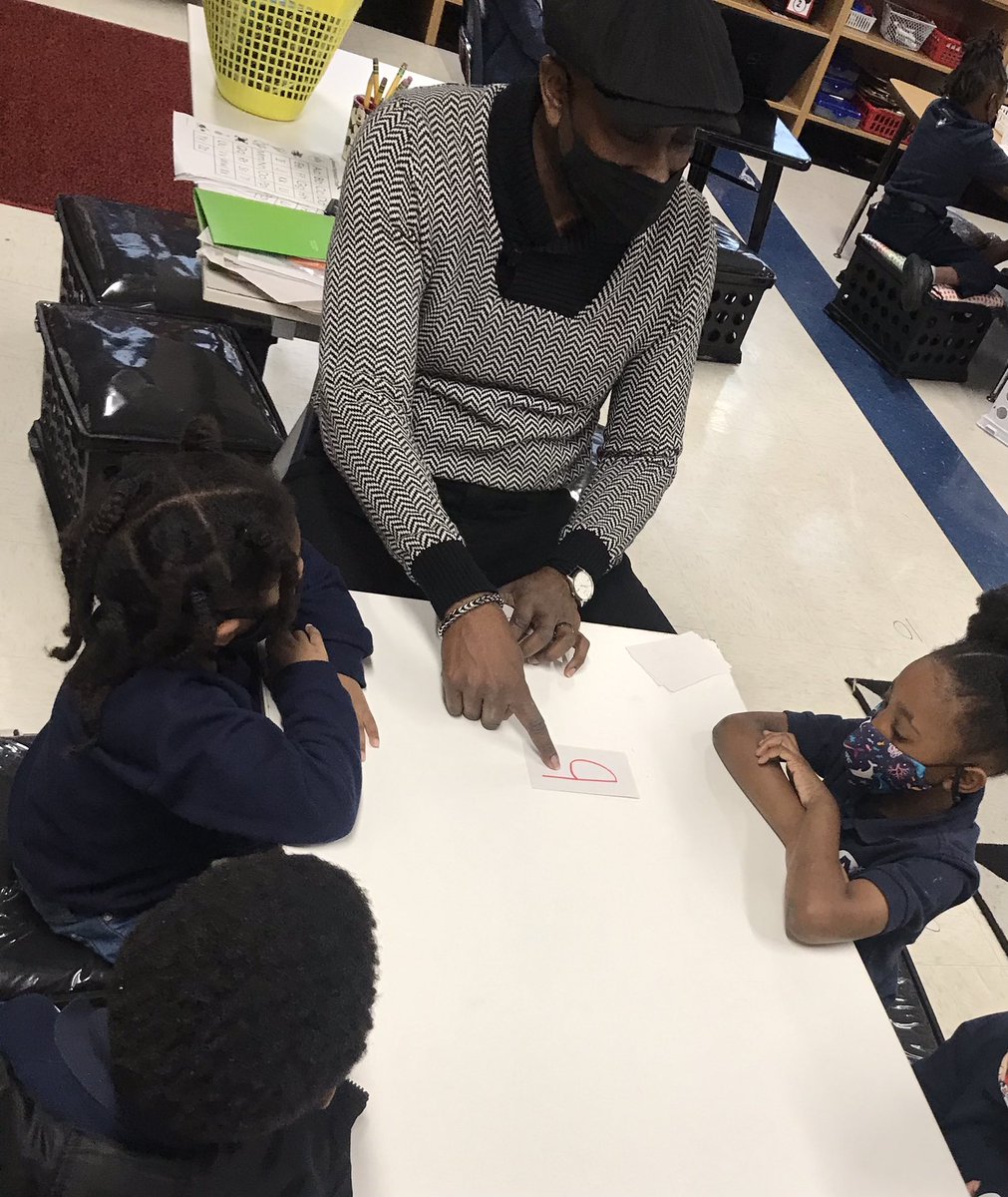 MrsMMalsbury's tweet photo. Our Kinders were hard at work today! Thank you @BelmontJasmine and Mr. Newsome for allowing me to join the #LiteracyMagic in the Mickey Mouse room! Loved the read aloud, small groups for letter learning, #SmartyAnts, and so much more! @AADreamAcademy https://t.co/eAl5DaKthB