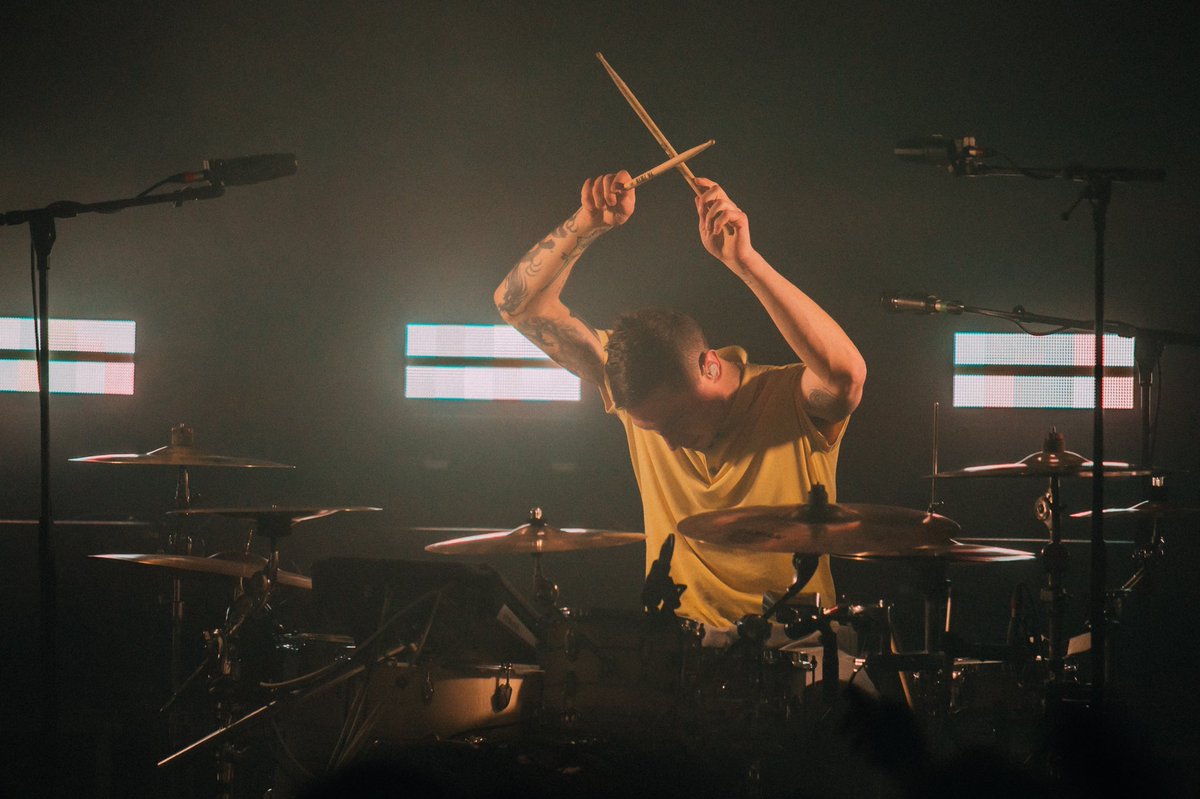 ENTERSHIKARI's tweet photo. HULL IN STILLS / / / / /
📸 @tompullenphoto https://t.co/KP5jikcCnH
