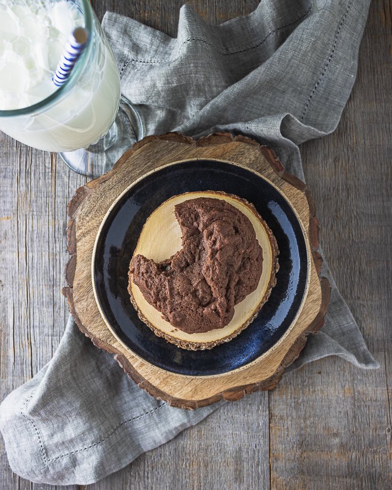 Anyone else feeling like some milk and freshly baked cookies?!? #yummy #yum #chocolatefudge #cookies #milkandcookies #cookiesofinstagram #cookiegram #cookiesandmilk #takeabite #delicious #dessert #baked #baking #bakery #torontobakery #torontocafe